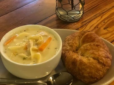 Lightnin' Bugs Cafe and Bakery