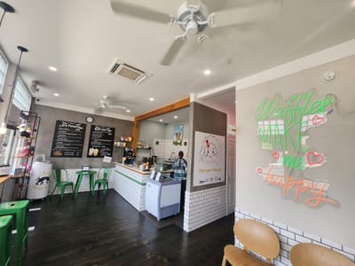 Lili's Bubble Waffle