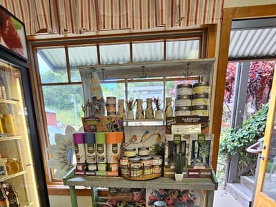 Linn's Easy As Pie Cafe