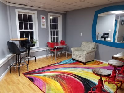 Lips to Hips Bakery & Cafe