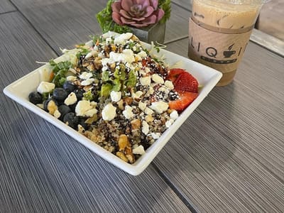 Liquid Coffee Shop and Bistro