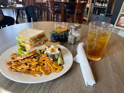 Lissa's Restyled Sip & Shop