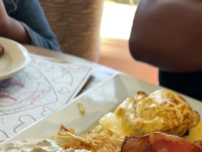 Little Brown Hen Cafe