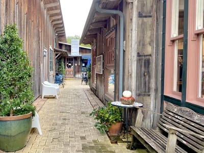 Lively Coffee House & Bistro