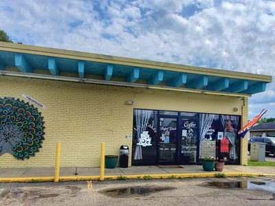 Livy Cakes & Two Roasting Joes