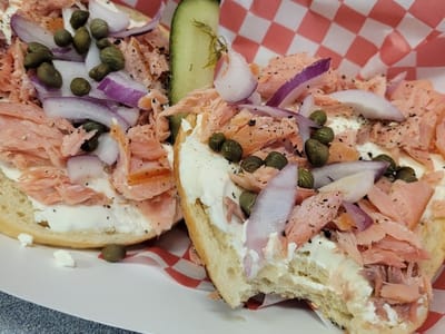 Local Lox Bagel & Koffie Bar