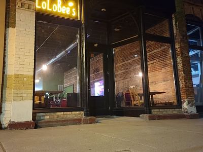 LoLoBee’s Lounge