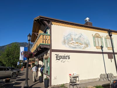 Louie's Cafe