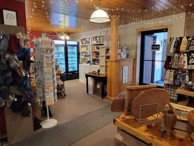 Louise's Place Cafe + Pantry Provisions