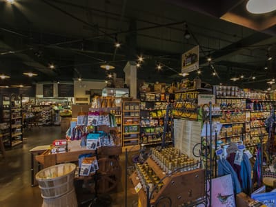 Love Whole Foods Cafe & Market