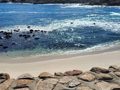 Lovers Point Beach Cafe