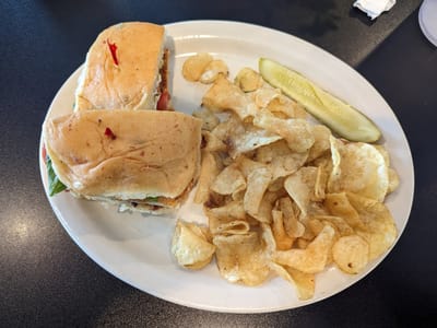 Lucy's Cafe & Bakery