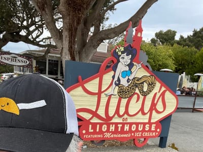 Lucy's On Lighthouse