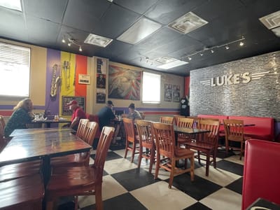 LUKE'S CAFE