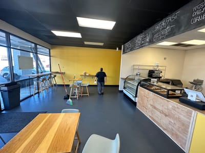 LuLu's Cafe & Bakery