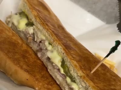 Lynette's Bakery and Cafe