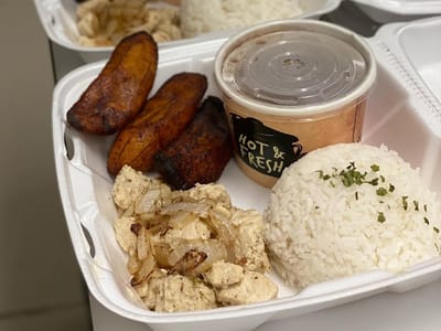 Lynette's Bakery and Cafe