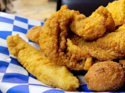 MacBe Seafood And Cafe