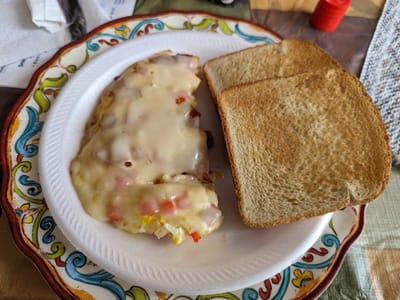 Macy Lou's Country Store and Café