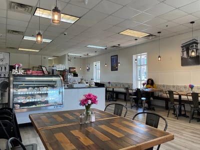 Madeleine - French Bakery