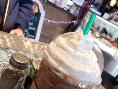 Mae’s Espresso Café