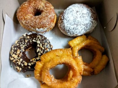 Magic Donuts and Coffee