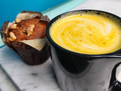 Magnolias Sous Le Pont