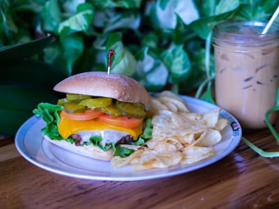 Magpie Cafe & Coffeehouse