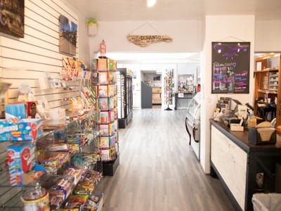 Magpies Newsstand & Cafe