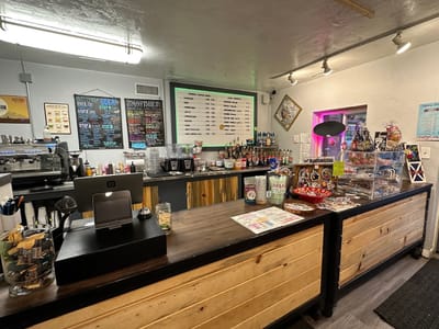 Magpies Newsstand & Cafe