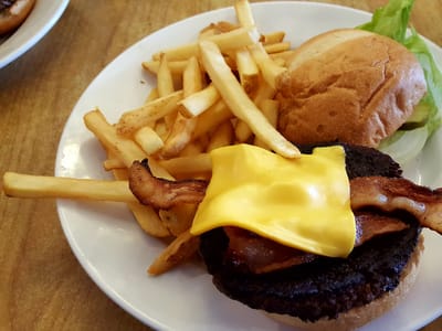 Main St Cafe & Market