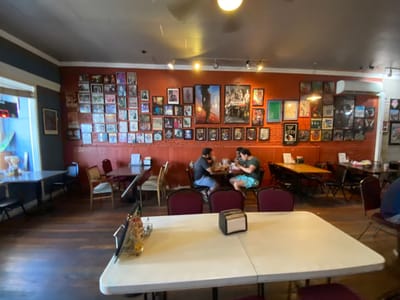 Mamma Llama Eatery and Café