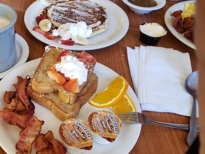 Mana Restaurant and Bakery