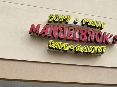 Mandelbrok's Cafe Restaurant