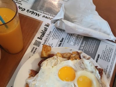 Mangrove Mike's Cafe