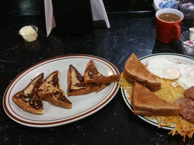 Mapleworks Cafe and Bar