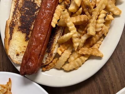 Martha Jean's Diner LLC