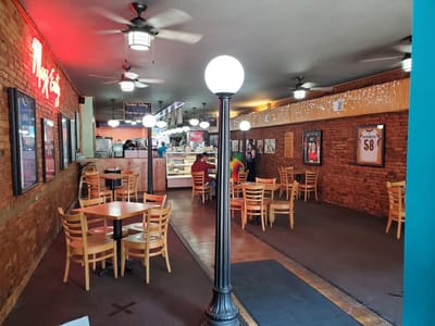 Max & Emily's Bakery Cafe