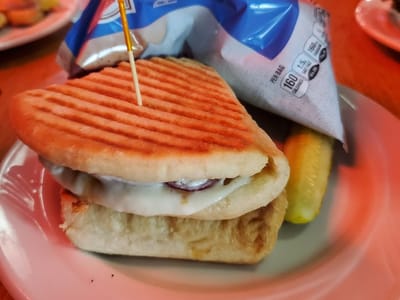 Max & Emily's Bakery Cafe