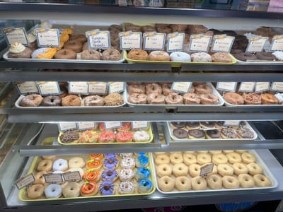 Maynard's Donuts & Coffee