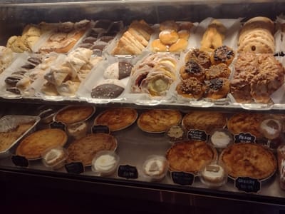 Mazza's Market and Coffee House