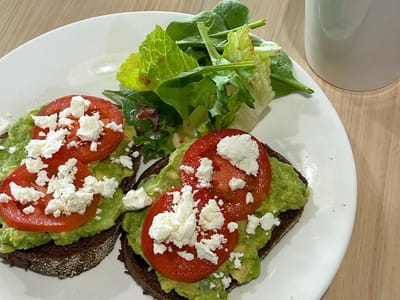 Mia's Bakery & Coffee Shop