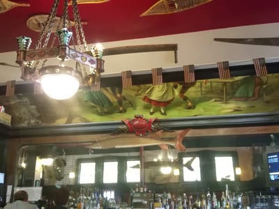 Michigan House Cafe and Brew Pub