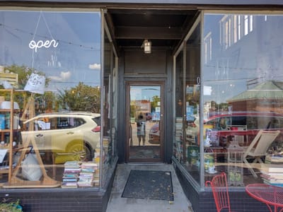 Midge & Millie's Booksellers