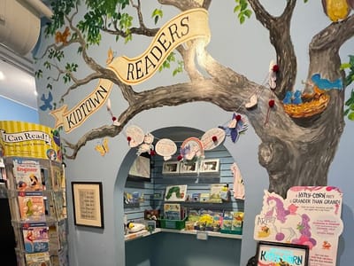 Midtown Reader & the Piebrary