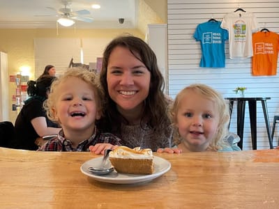 Midtown Reader & the Piebrary