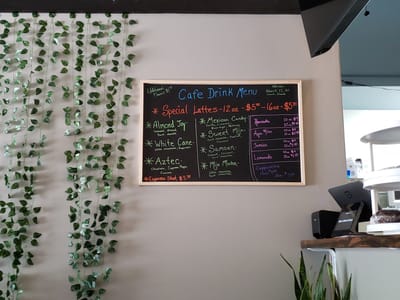 MIJO's Cafe and Eatery