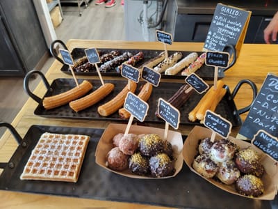 Mimi & Pin churros and donuts