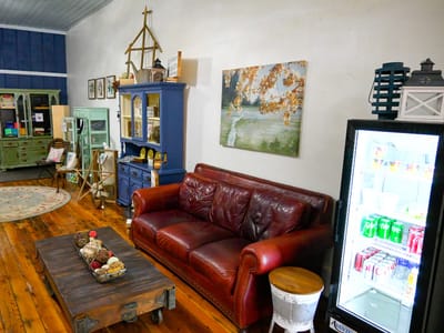 Mini Shug Coffee Boutique