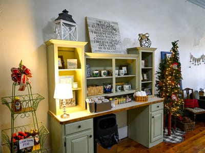 Mini Shug Coffee Boutique